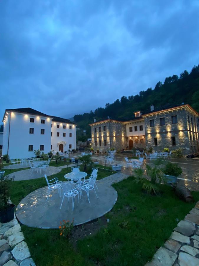 Hotel Kaso Ervehe Përmet Exteriör bild