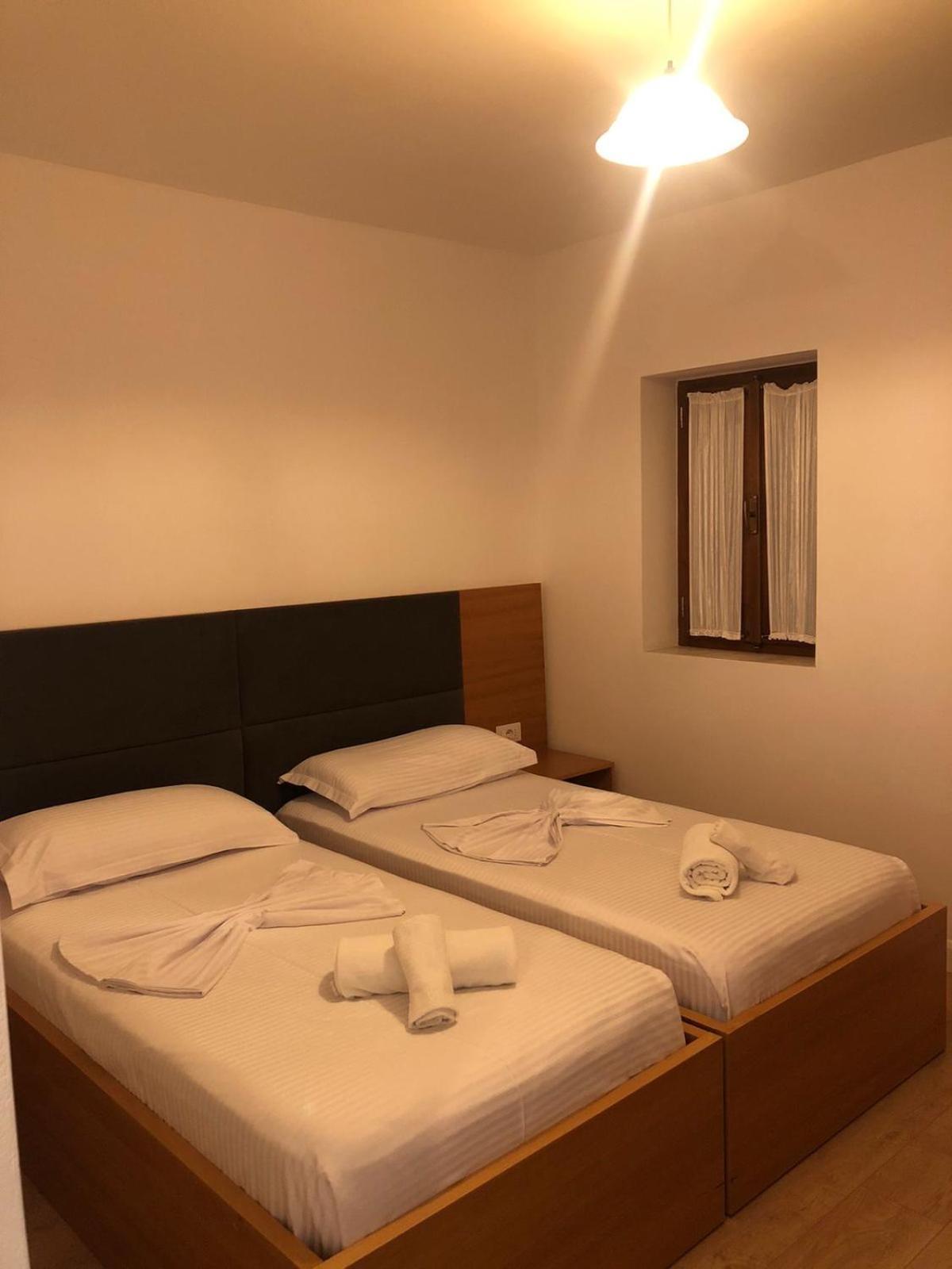 Hotel Kaso Ervehe Përmet Exteriör bild