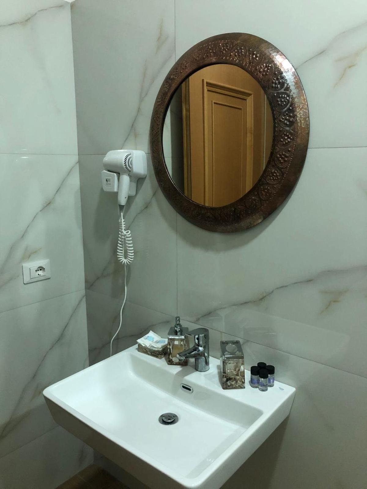 Hotel Kaso Ervehe Përmet Exteriör bild