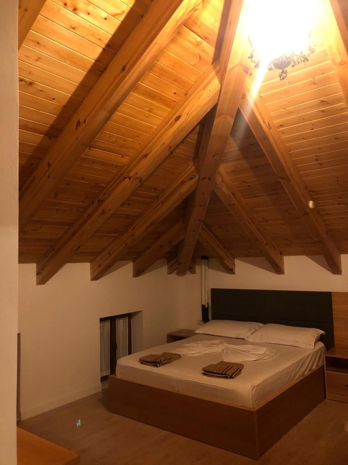 Hotel Kaso Ervehe Përmet Exteriör bild