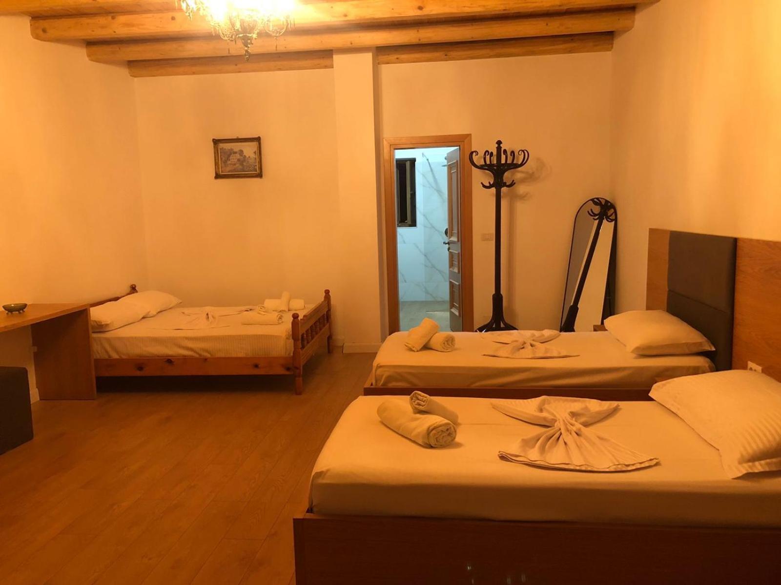 Hotel Kaso Ervehe Përmet Exteriör bild