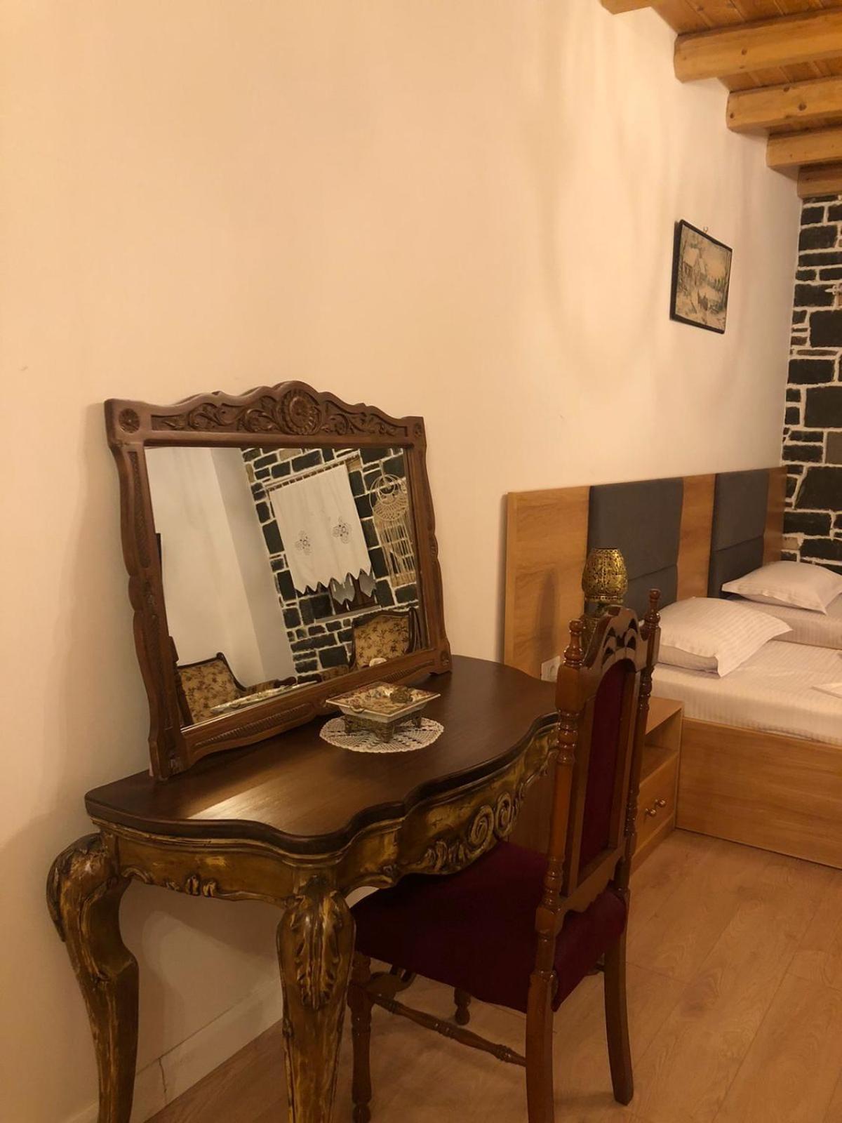 Hotel Kaso Ervehe Përmet Exteriör bild